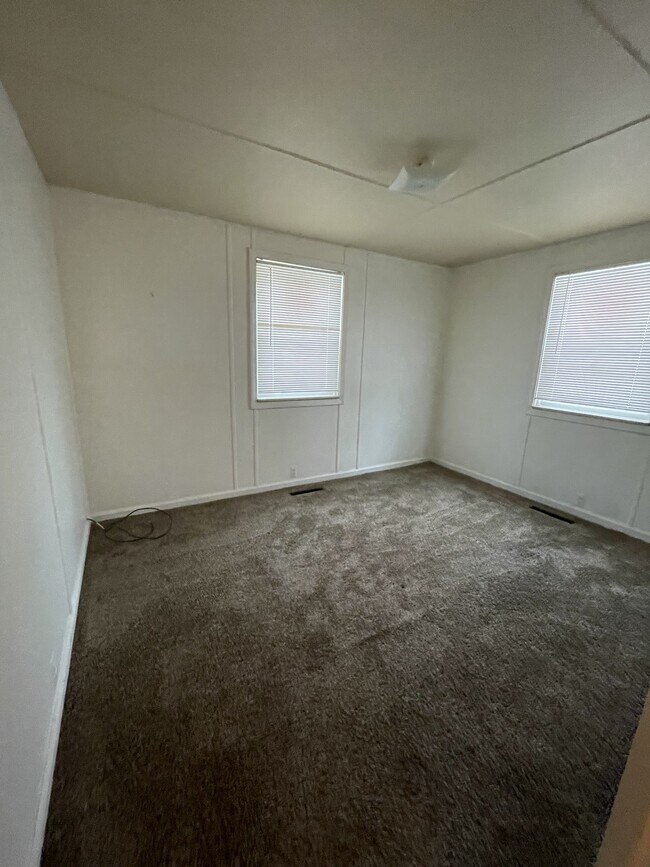Building Photo - 505 Emerick St