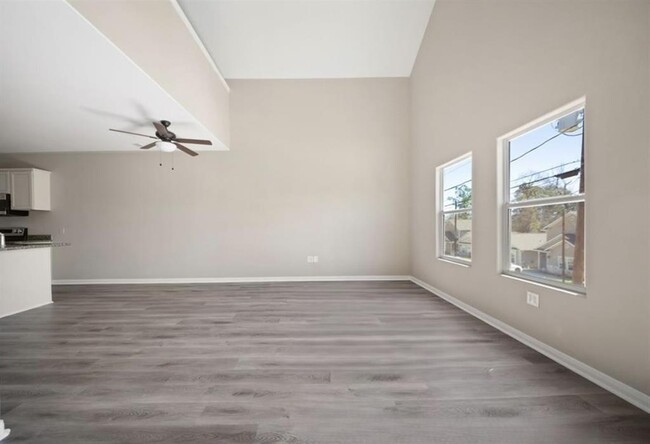 Foto del edificio - 16938 Glenheath St