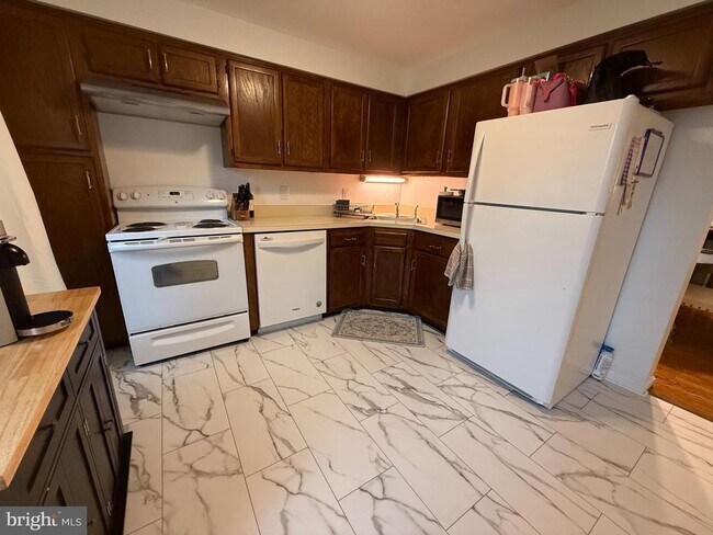 Foto del edificio - 8208 Red Wing Ct