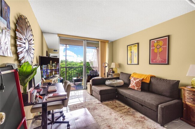 Foto del edificio - 601 Three Islands Boulevard