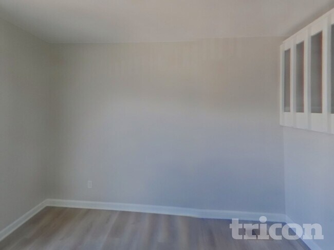 Foto del edificio - 3928 Smoke Tree Dr