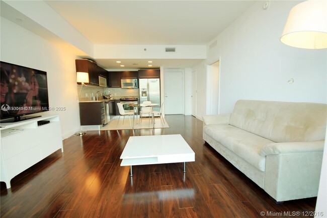 Foto del edificio - 950 Brickell Bay Dr