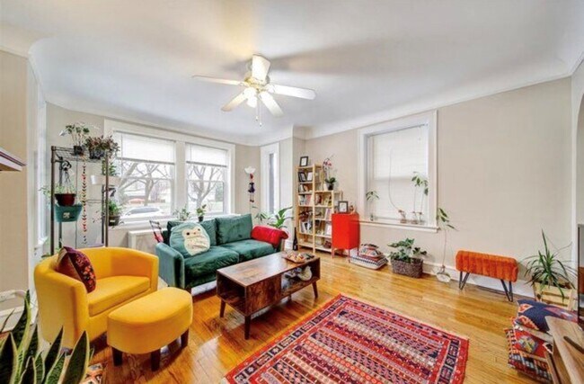 Foto del edificio - 4827 Lee St