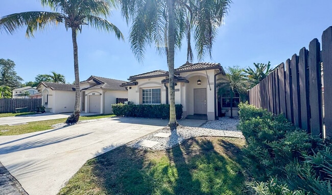 Photo - 15044 SW 142nd Terrace House