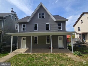 Building Photo - 2540 Mount Rd