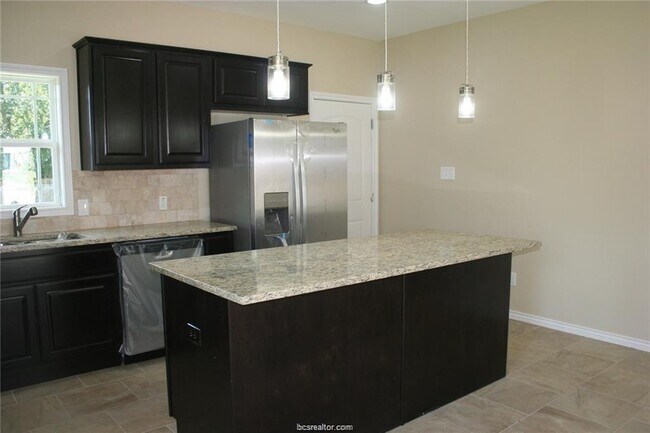 Foto del edificio - 206 Richards St