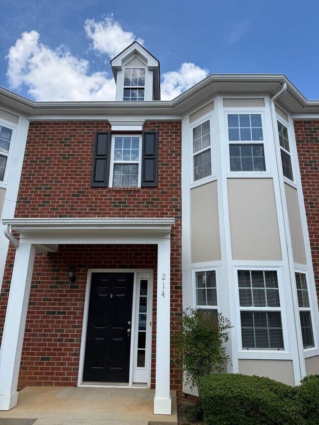 Foto del edificio - 214 Maynard Summit Way