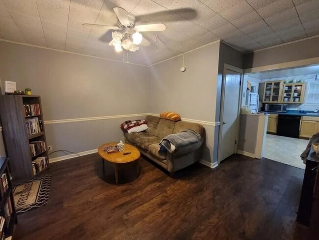 Living Room - 800 Smith St