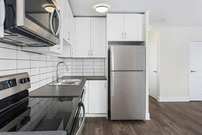 Building Photo - 2278 Weston Road