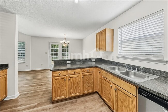 Building Photo - 7316 Aragorn Ln