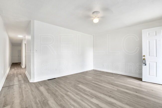 Building Photo - 1528 S 9th St