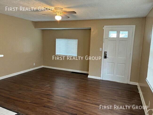 Foto del edificio - 2924 Preston St