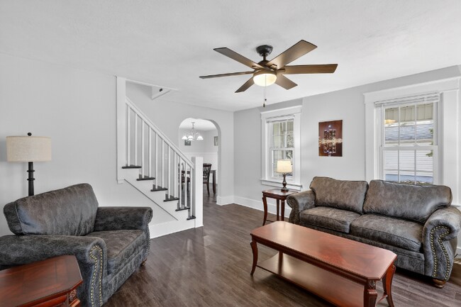 Foto del edificio - 430 N Linden St