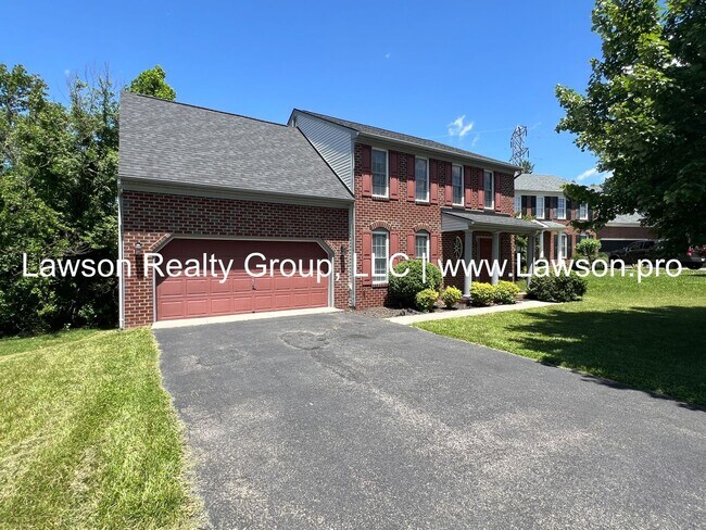 Foto del edificio - Beautiful Four Bedroom Home in "The Groves...