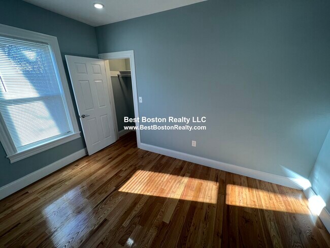 Foto del edificio - 372 Oxford St