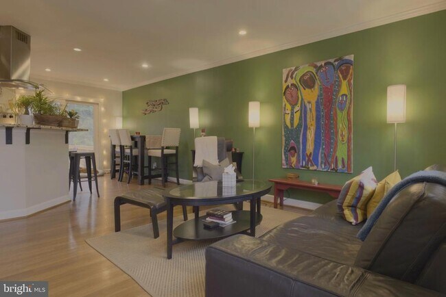 Foto del edificio - 11014 Troy Rd