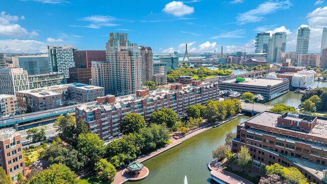 Foto del edificio - 6 Canal Park
