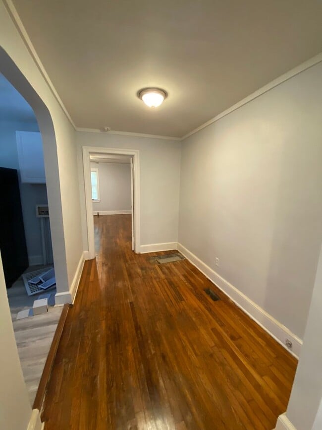 Building Photo - 161 Cambridge Cir