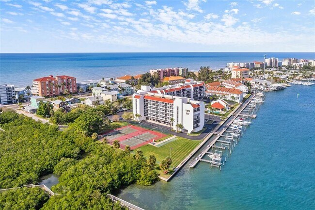 Foto del edificio - 19111 Vista Bay Dr