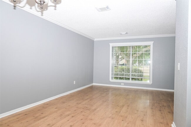 Foto del edificio - 2607 Woodstream Blvd