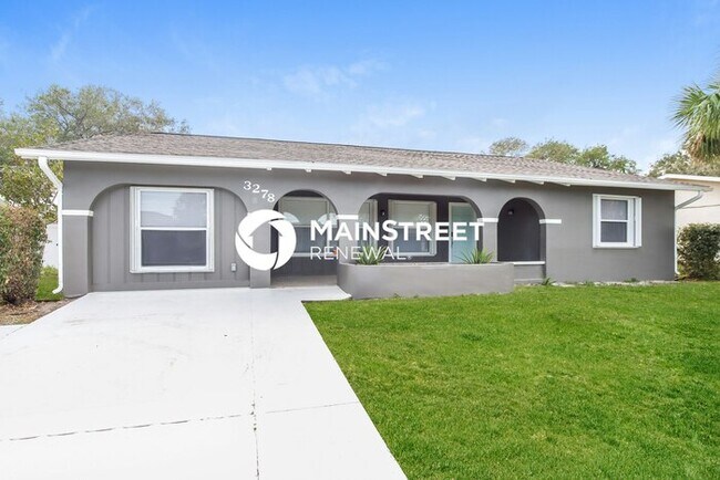 Foto del edificio - 4 Bedroom Pet-Friendly Home in Palm Bay, F...