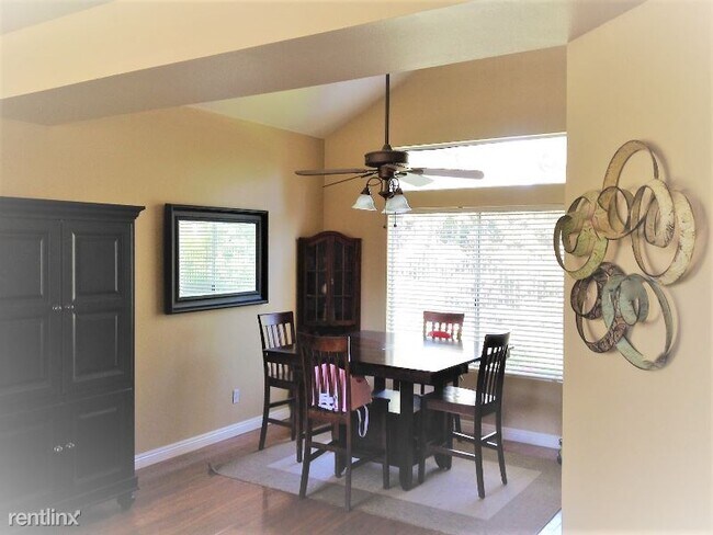 Building Photo - 4 br, 3 bath House - 1752 Crystal Ridge Way