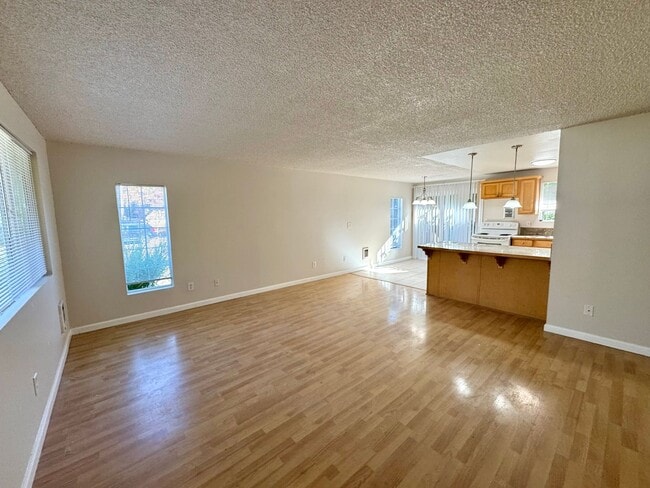 Photo - 4009-4009 SE 33rd Pl Apartment