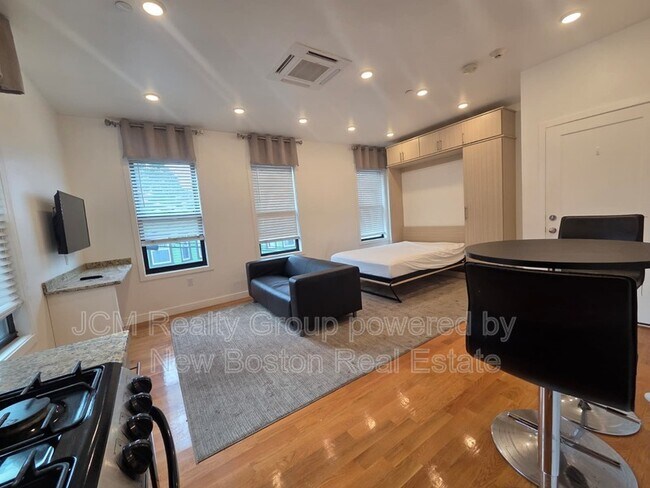 9 Sixth Street - 9 Sixth Street Apartment