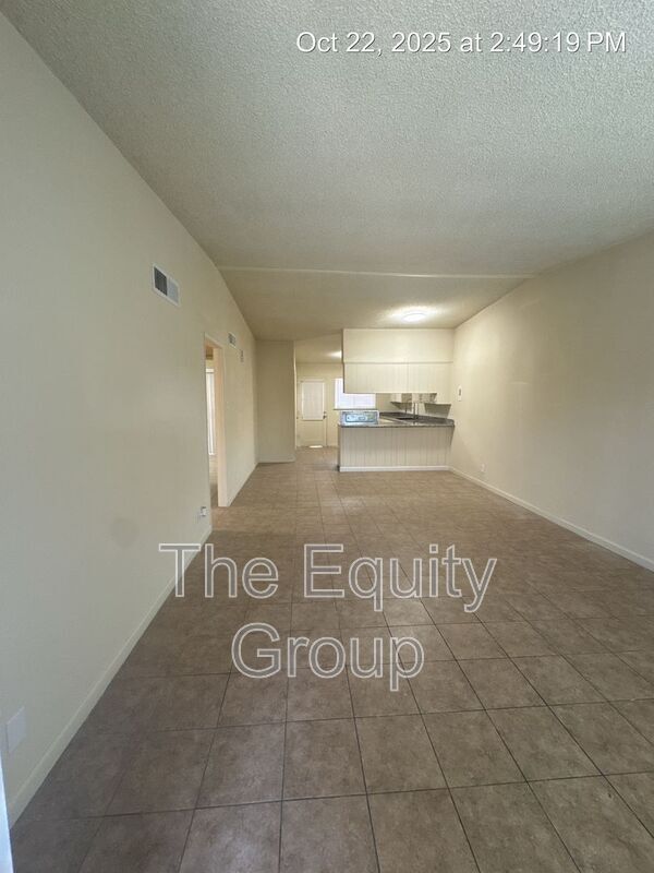 Foto del edificio - 1140 W Tulare Ave