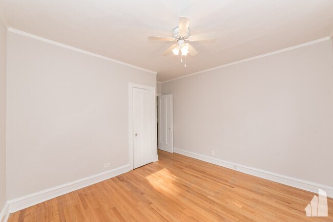 Foto del edificio - 7440 N Artesian Ave