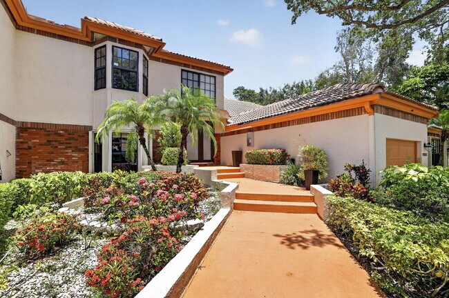 Building Photo - 11908 Glenmore Dr
