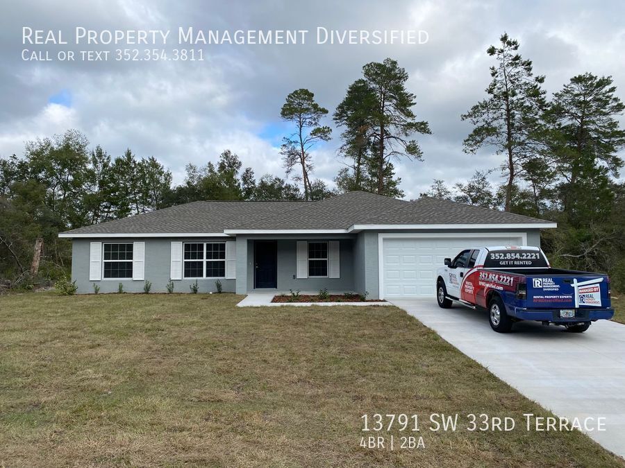 Foto principal - Desirable SW Ocala Neighborhood 4/2/2 *WON...