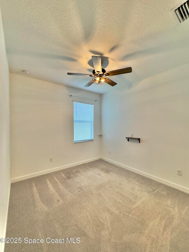 Building Photo - 687 Veridian Cir NW