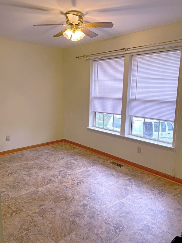 Building Photo - 29411 Petunia Dr