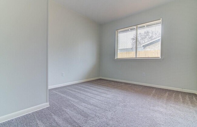 Foto del edificio - 5703 Gloucester Ln