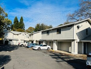 Building Photo - 9163 Elk Grove Blvd