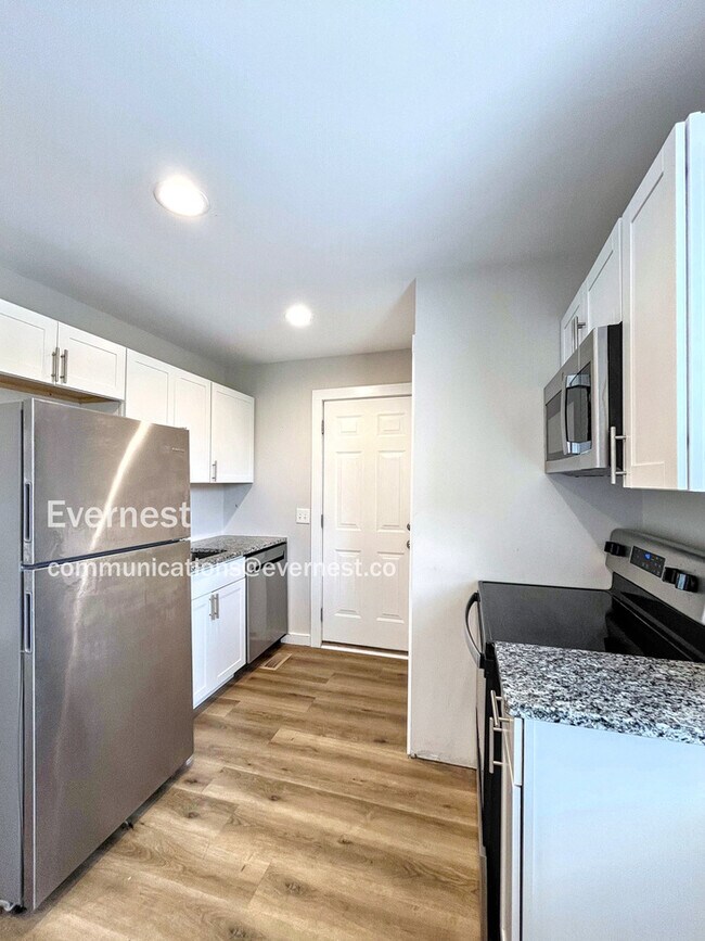 Foto del edificio - 1730 17th Ave N