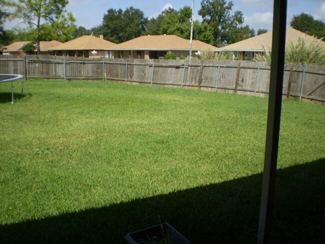 Building Photo - *$500 OFF FIRST MONTH'S RENT*SOUTH BOSSIER...