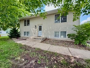 Building Photo - 620 7th Ave NW