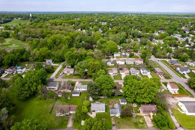 Foto del edificio - 2850 Hazel Ave