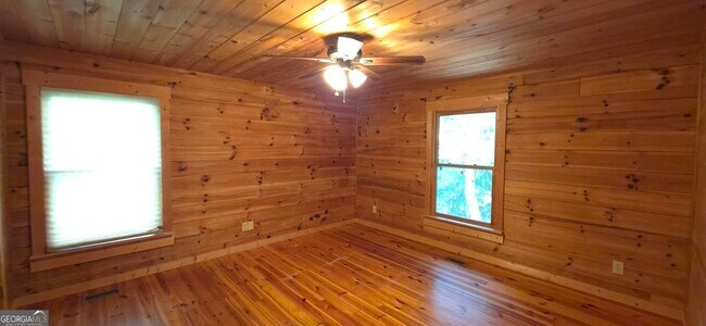 Foto del edificio - 2234 Etowah River Rd