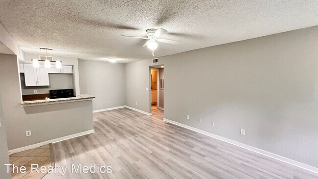 Building Photo - 1 br, 1 bath House - 5104 Conroy Road Unit 16
