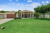 Primary Photo - 924 SE 19th Ln