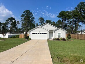 Building Photo - 961 Pine Needles Rd