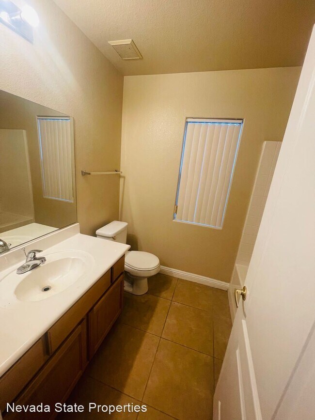 Building Photo - 4 br, 2 bath House - 2260 SMOKEY SKY DR