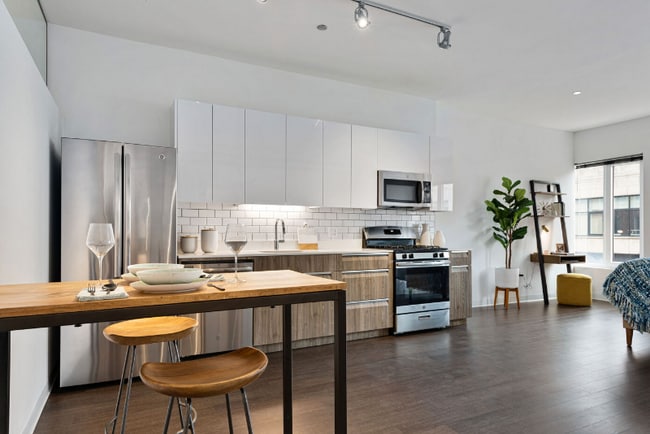 Photo - 1975 N Milwaukee Ave Apartment