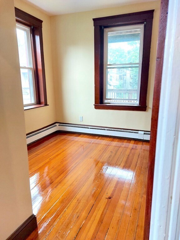 Foto del edificio - 282 Walnut Ave