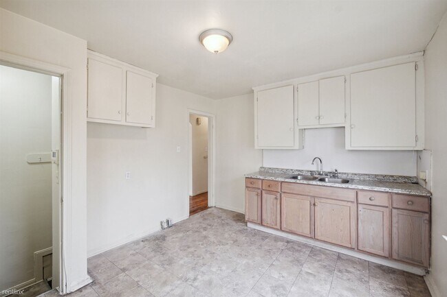 Building Photo - 2 br, 1 bath House - 19616 Wexford St