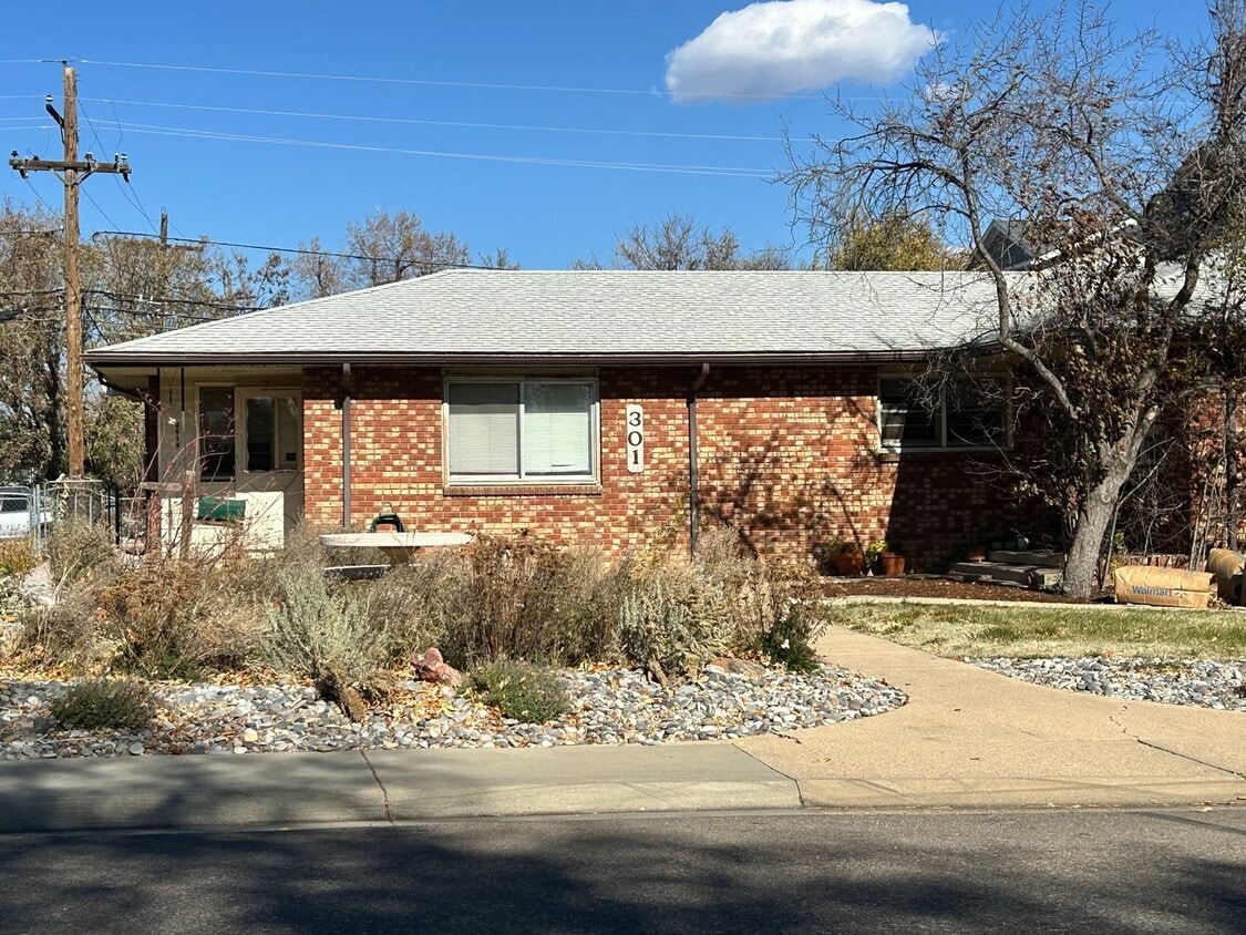 Charming 2 bedroom / 1 bath duplex in the heart of Lafayette - Charming 2 bedroom / 1 bath duplex in the heart of Lafayette