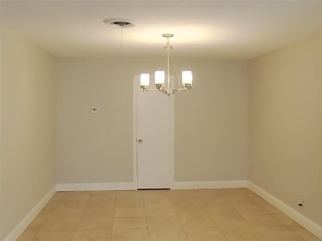 Building Photo - 5636 Wimbleton Way